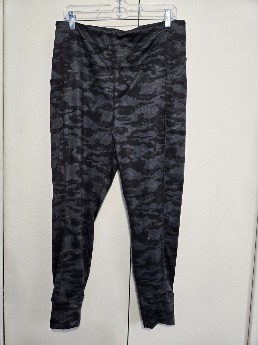Reebok XL Gray Camo Leggings High Rise Pocket Compression Activewear